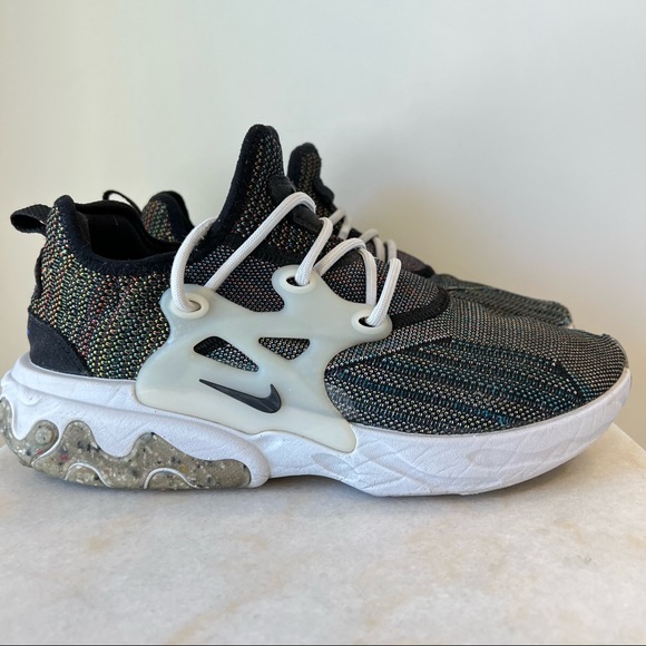 Nike CN1709-001 React Presto Flyknit Multicolor Black Gray Running Shoe - Picture 3 of 8